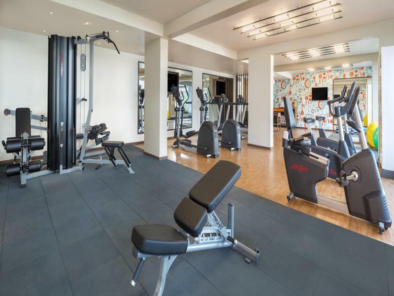 Le Meridien Goa, Calangute Exterior foto A gym at a hotel